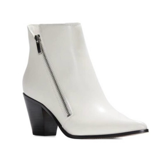 PAIGE Shoes - Paige Lia Womens Ecru White Leather Pointed Size 8 Block Heel Ankle Boots New